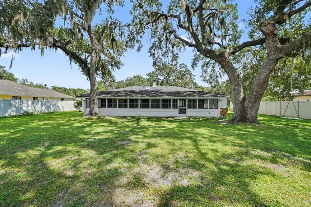 1592 SKYLINE DRIVE Kissimmee, FL 34744