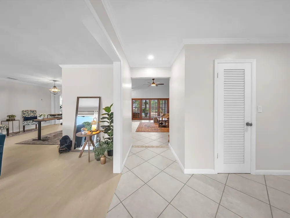 9651 CONCH SHELL Manor Plantation, FL 33324