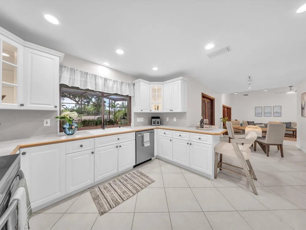 9651 CONCH SHELL Manor Plantation, FL 33324