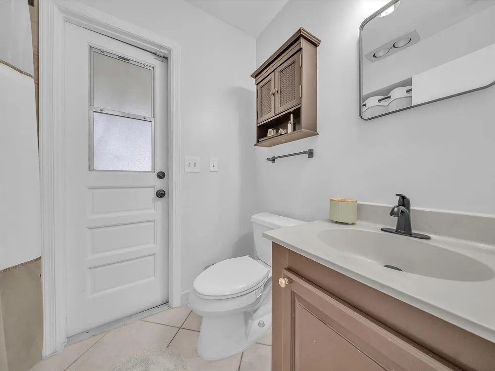 9651 CONCH SHELL Manor Plantation, FL 33324