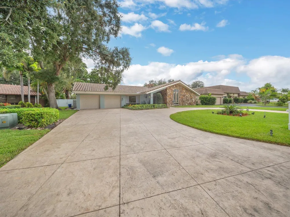 9651 CONCH SHELL Manor Plantation, FL 33324