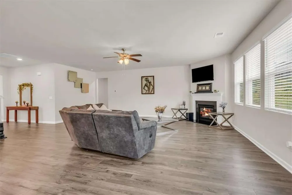 4323 Cannon Walk Ellenwood, GA 30294