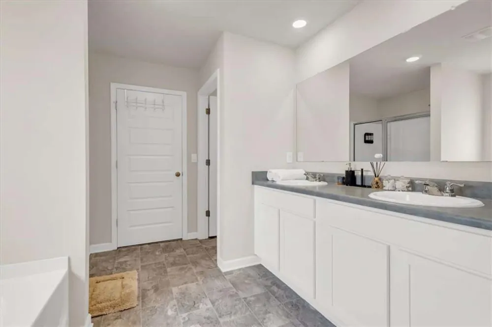 4323 Cannon Walk Ellenwood, GA 30294