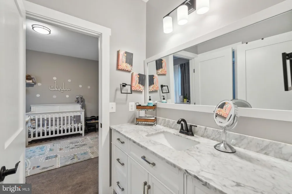 1221 S ROLFE STREET Arlington, VA 22204
