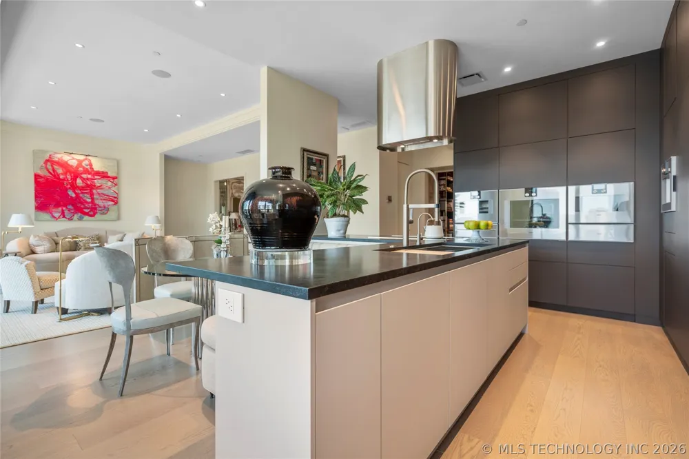 405 Main Street #7E Tulsa, OK 74103