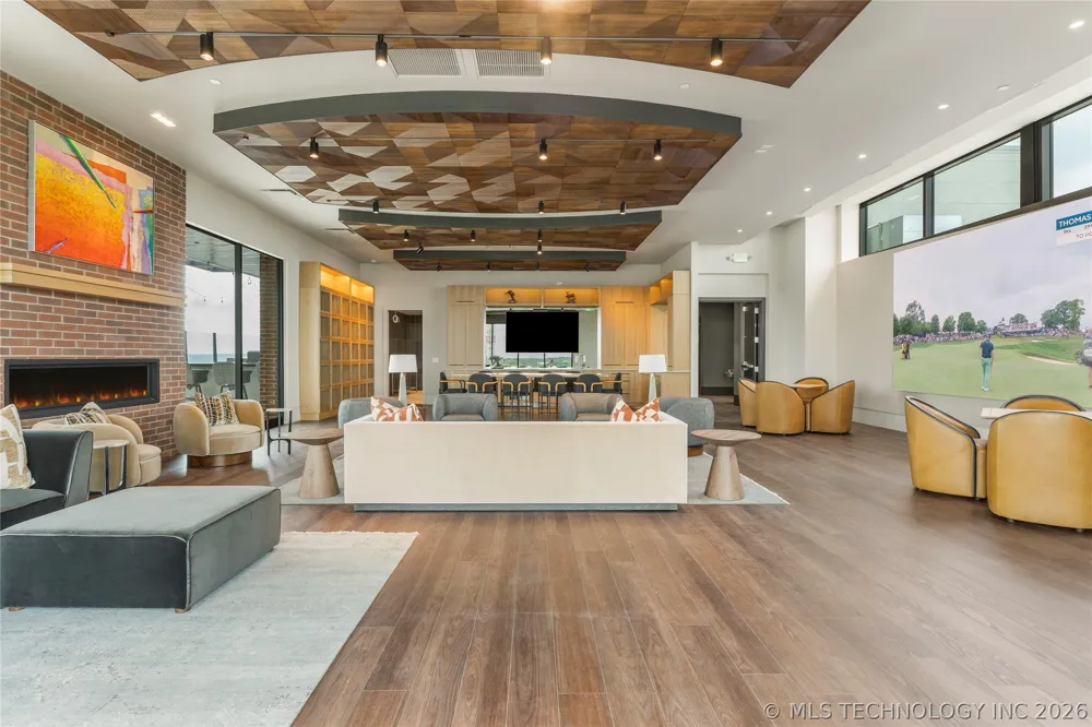 405 Main Street #7E Tulsa, OK 74103