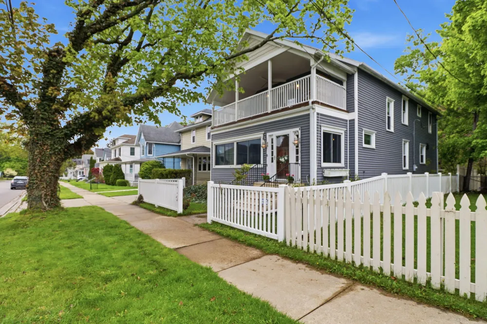 1012 Pearl Street St Joseph City, MI 49085