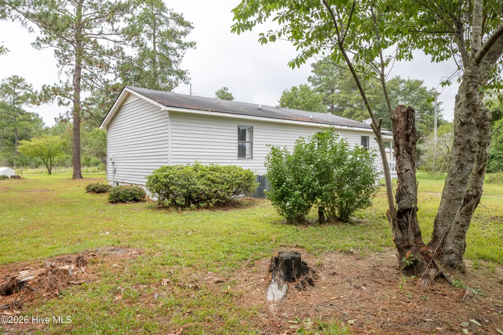 60 White Woods Road Roseboro, NC 28382