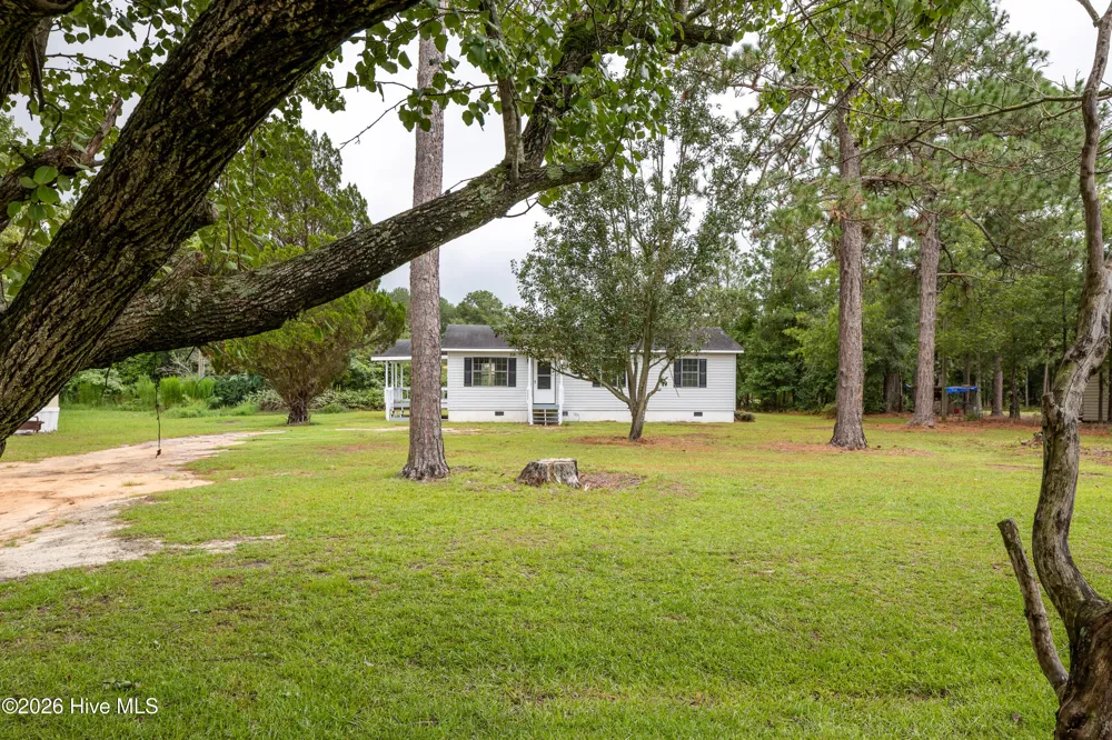 60 White Woods Road Roseboro, NC 28382