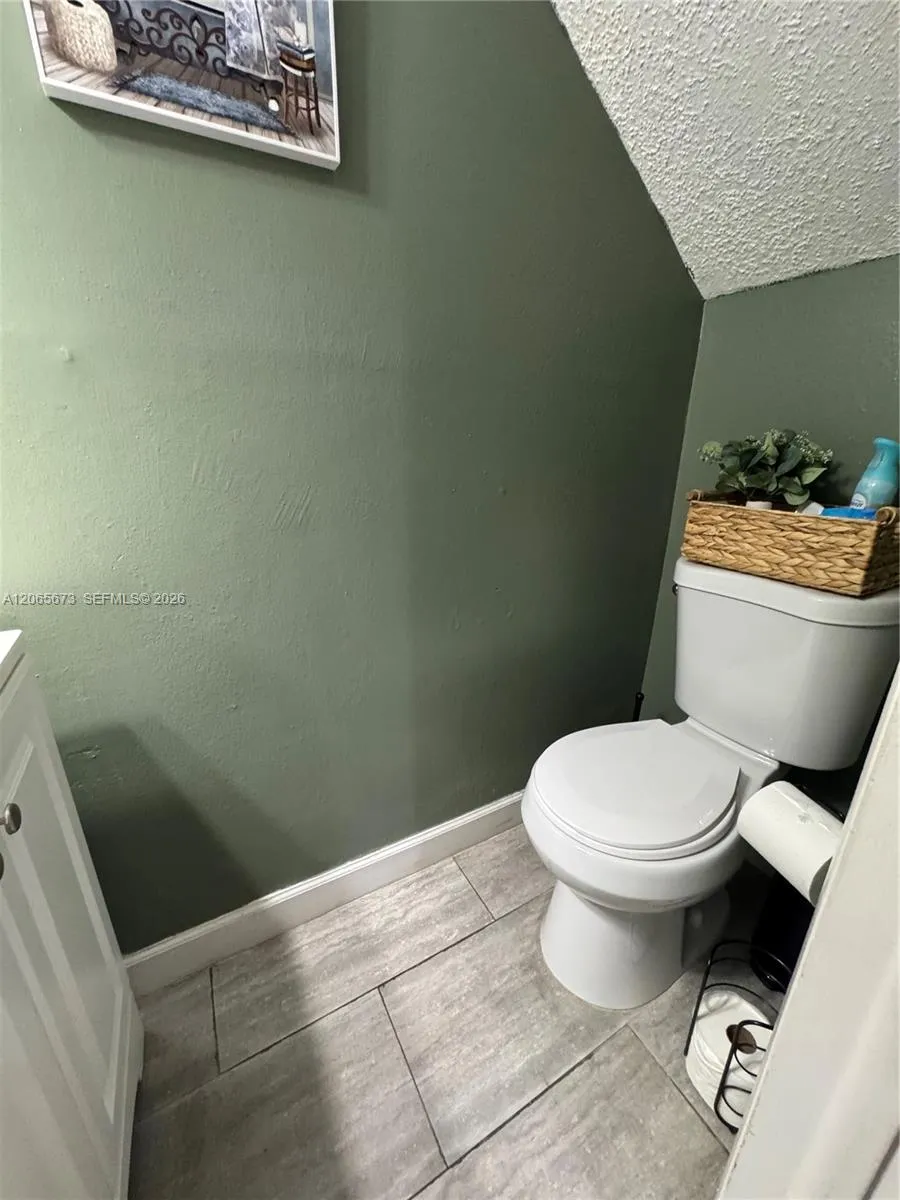 5427 NW 169th St Miami Gardens, FL 33055