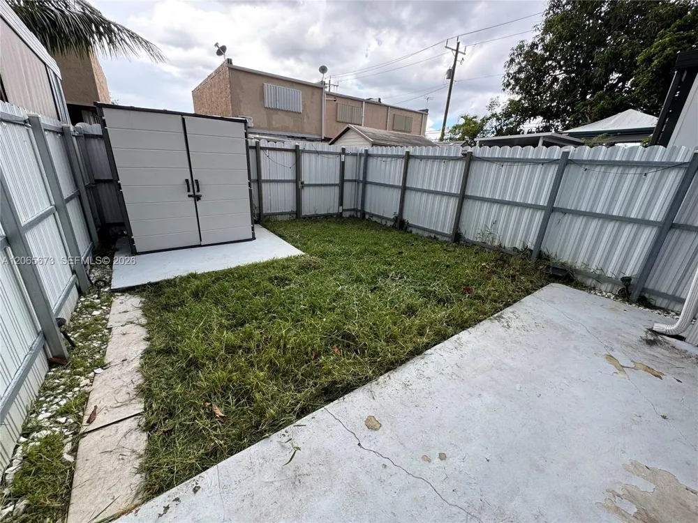 5427 NW 169th St Miami Gardens, FL 33055