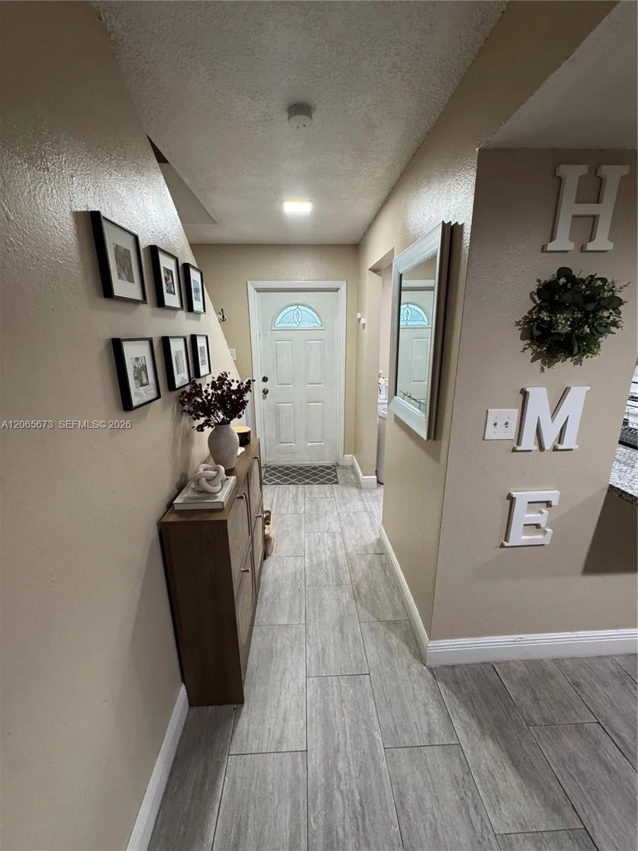 5427 NW 169th St Miami Gardens, FL 33055