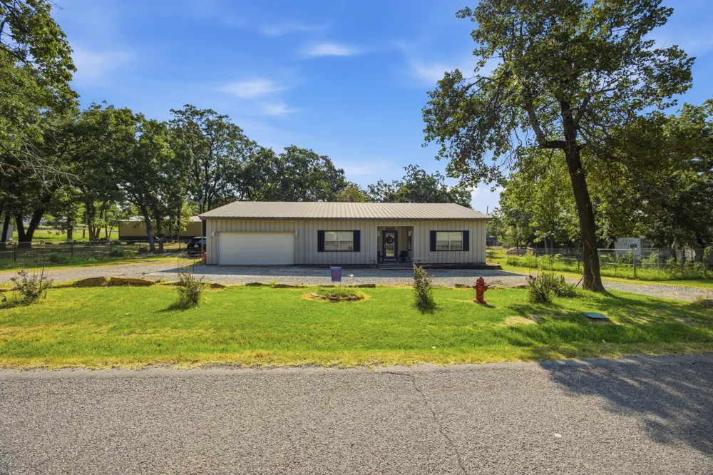 172 Indian Nation Drive Canadian, OK 74425