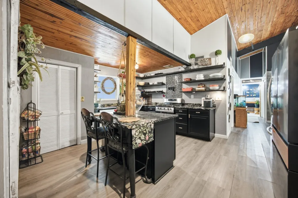172 Indian Nation Drive Canadian, OK 74425