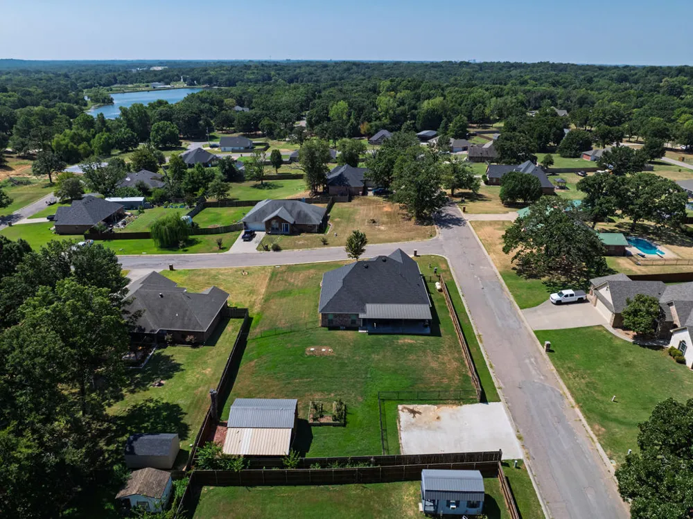 102 Bunker Drive Durant, OK 74701