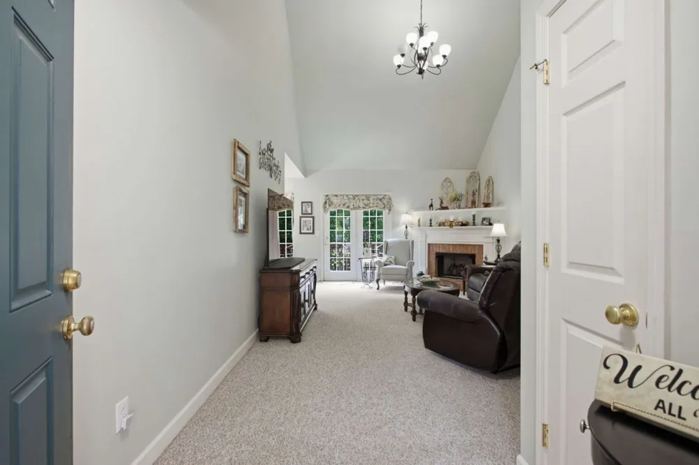 1042 Watauga Ct Thompsons Station, TN 37179
