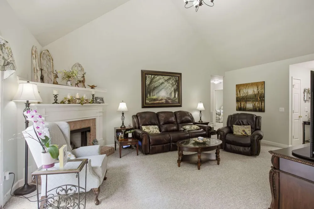 1042 Watauga Ct Thompsons Station, TN 37179