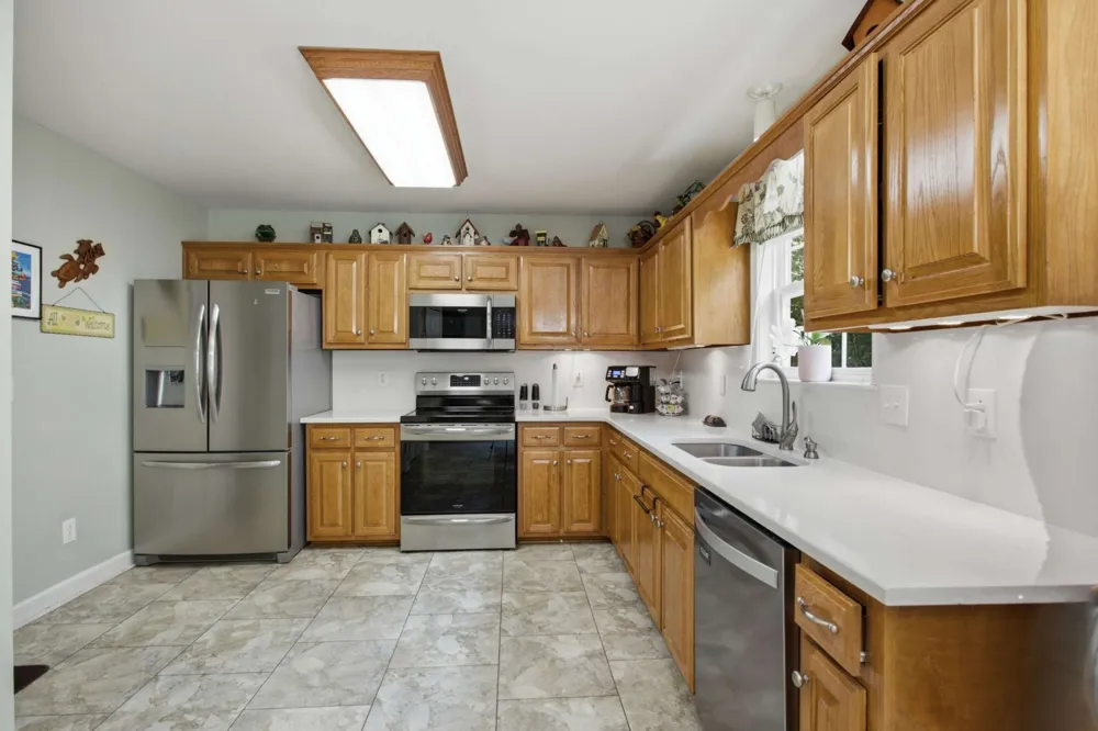 1042 Watauga Ct Thompsons Station, TN 37179