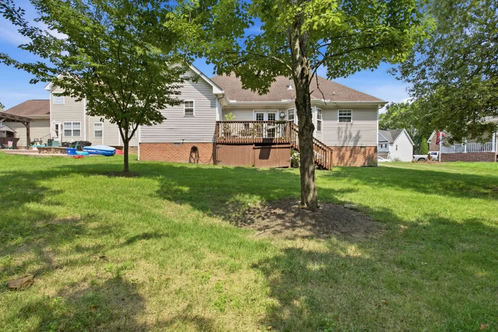 1042 Watauga Ct Thompsons Station, TN 37179