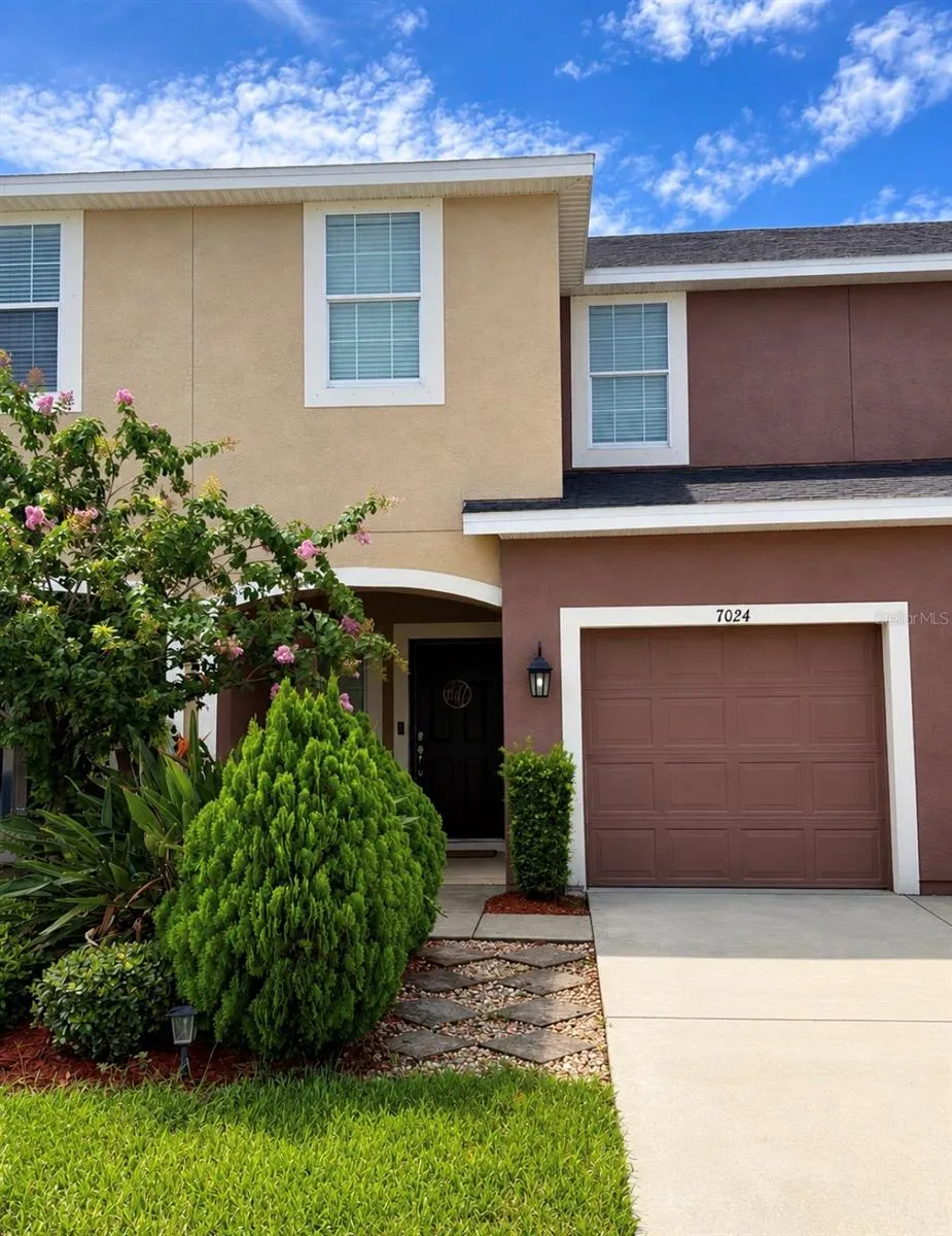 7024 WOODCHASE GLEN DRIVE Riverview, FL 33578