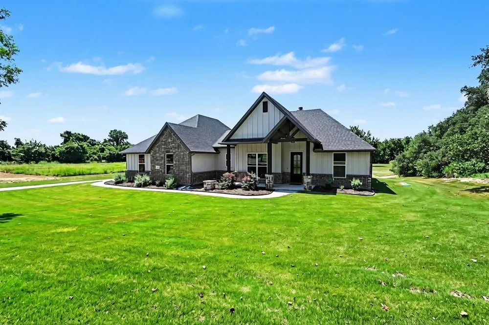 606 Central Road Weatherford, TX 76088