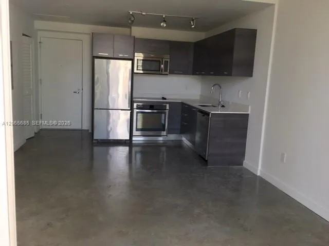151 SE 1 Street #2207 Miami, FL 33131