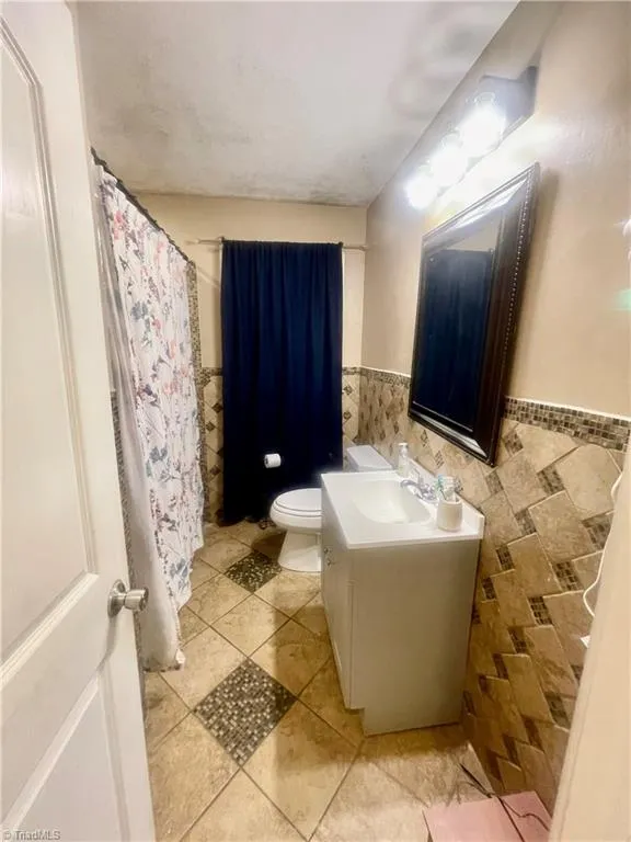 901 10th Street North Wilkesboro, NC 28659