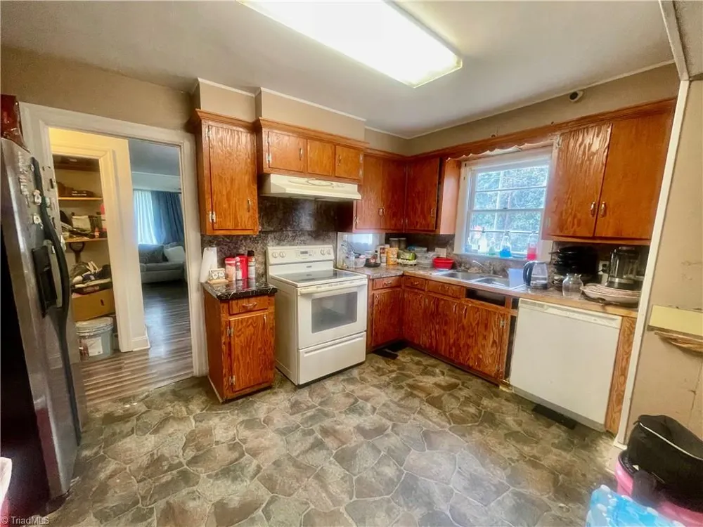 901 10th Street North Wilkesboro, NC 28659