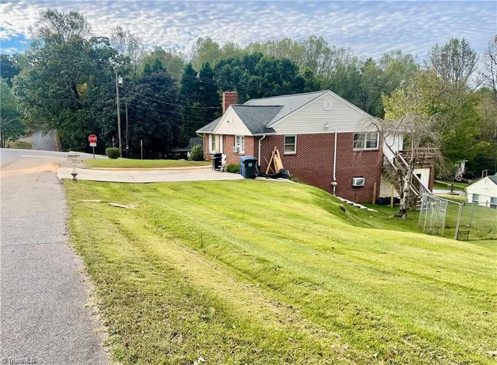 901 10th Street North Wilkesboro, NC 28659