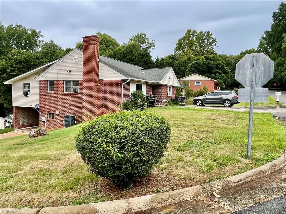 901 10th Street North Wilkesboro, NC 28659