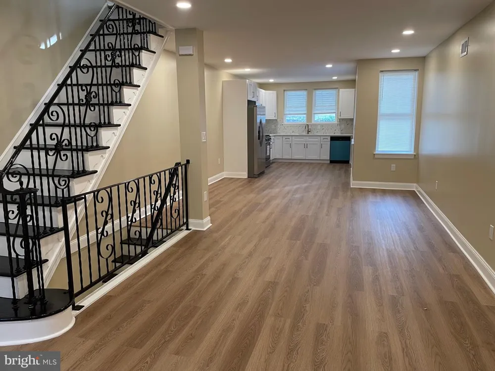 5730 KEMBLE AVENUE Philadelphia, PA 19141