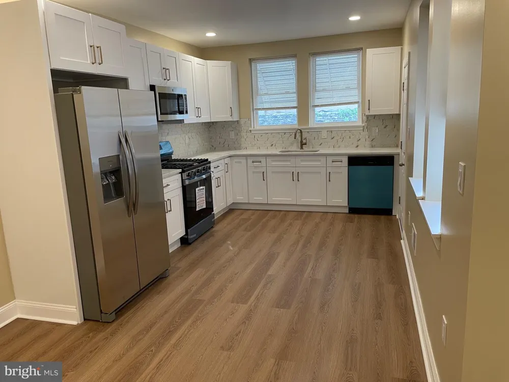5730 KEMBLE AVENUE Philadelphia, PA 19141