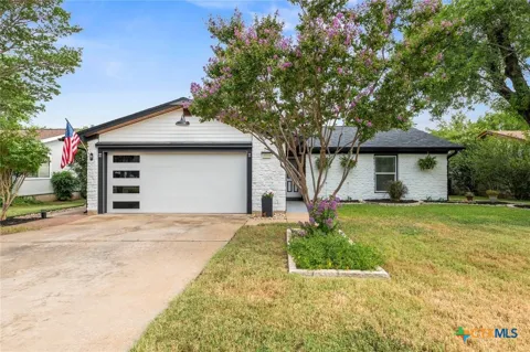 3908 Rolling Hill