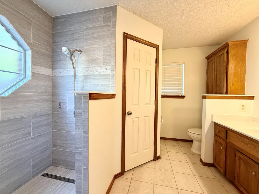 12402 E 77th Street Owasso, OK 74055