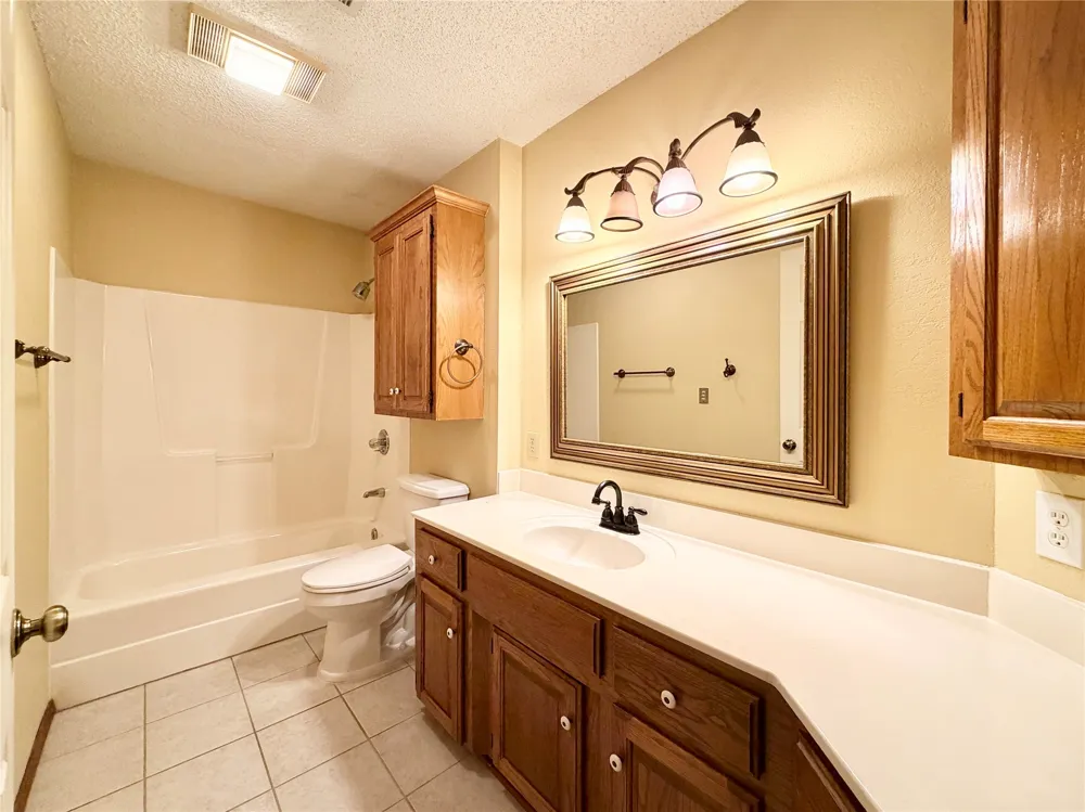 12402 E 77th Street Owasso, OK 74055