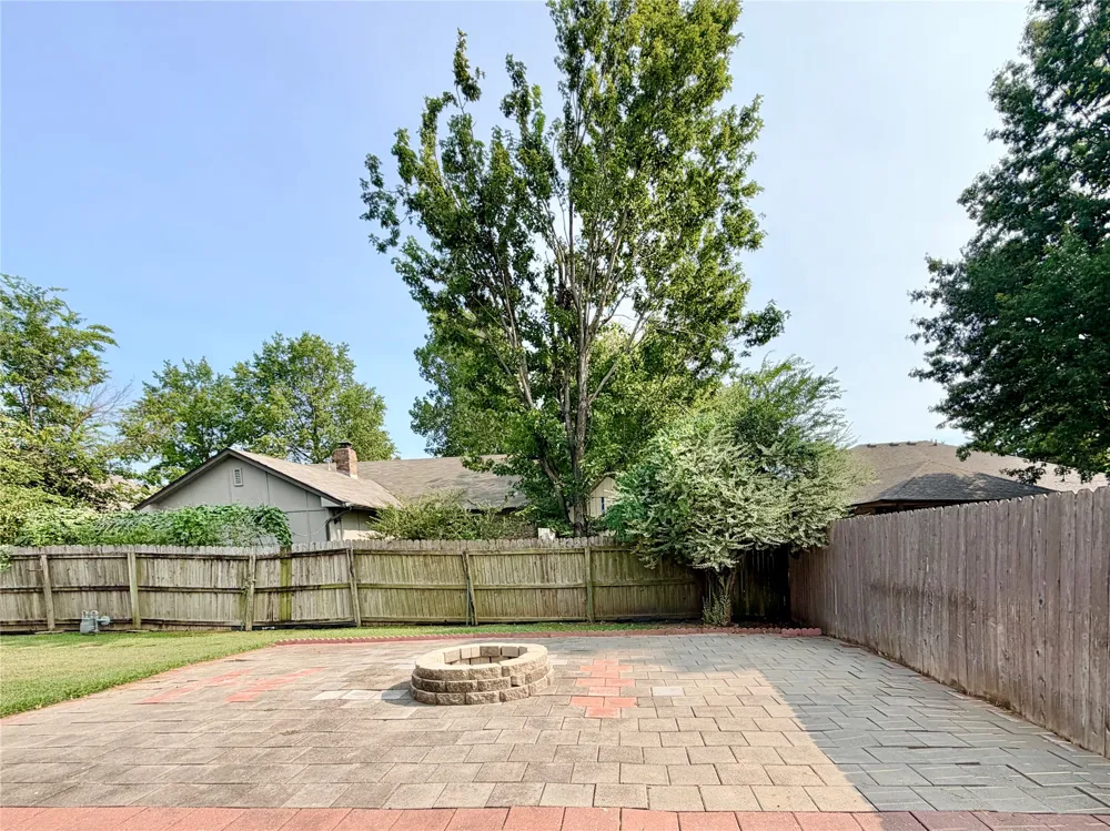 12402 E 77th Street Owasso, OK 74055