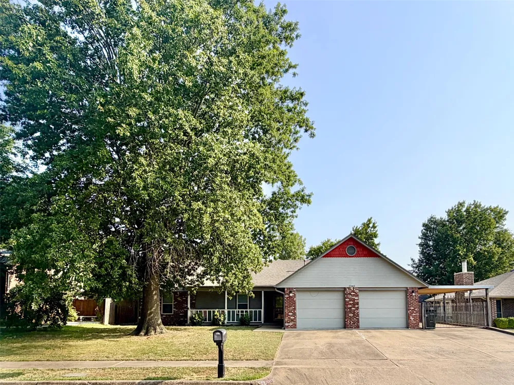 12402 E 77th Street Owasso, OK 74055