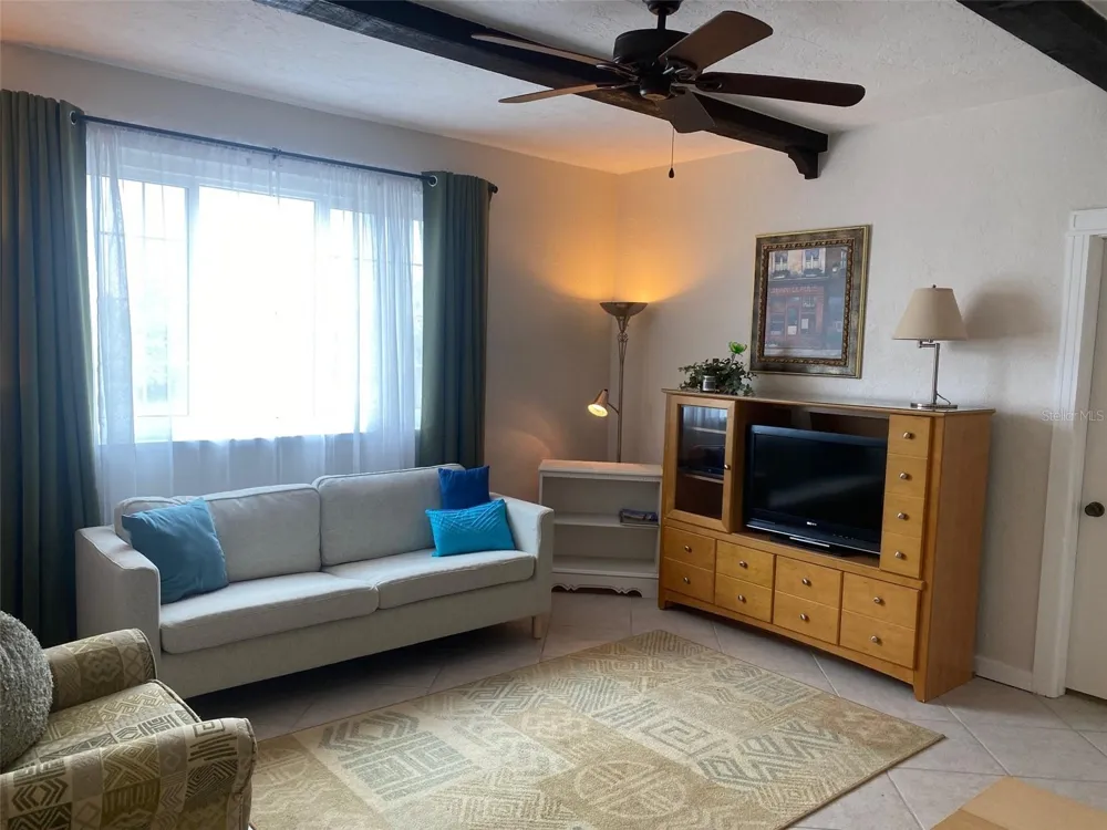238 TAMPA AVENUE W #6B Venice, FL 34285