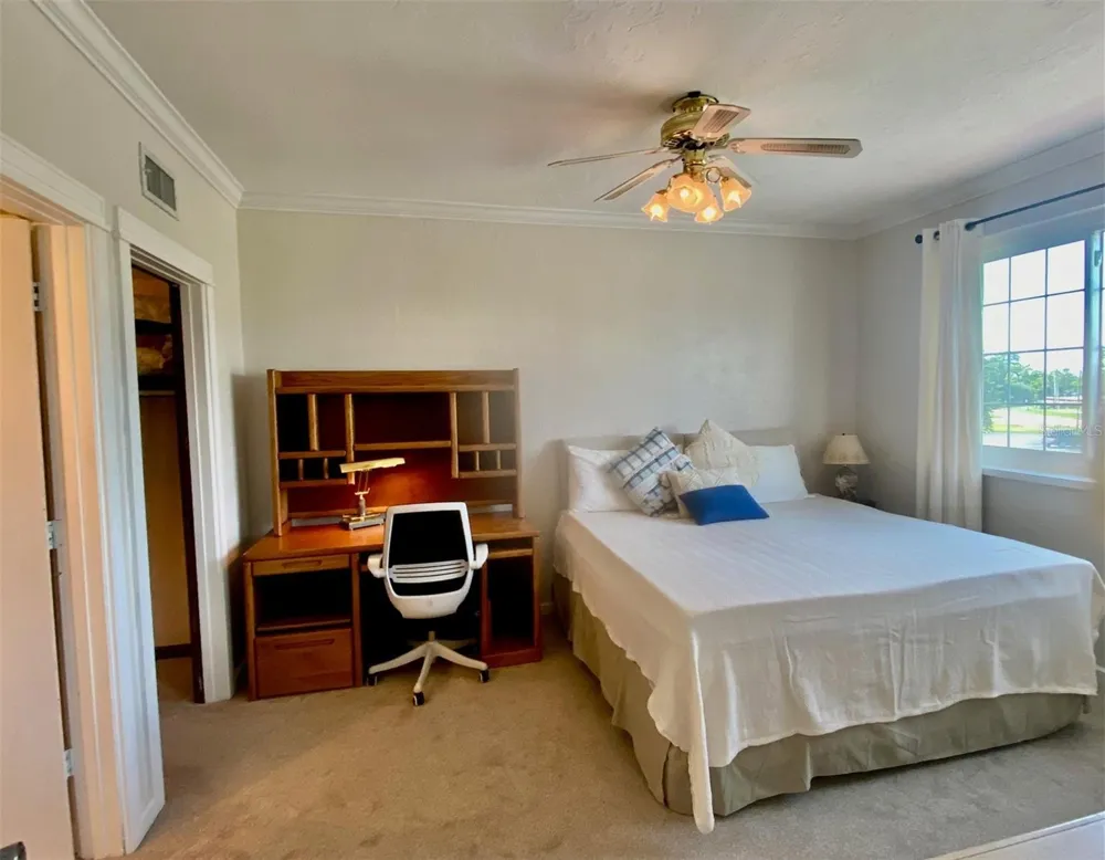 238 TAMPA AVENUE W #6B Venice, FL 34285