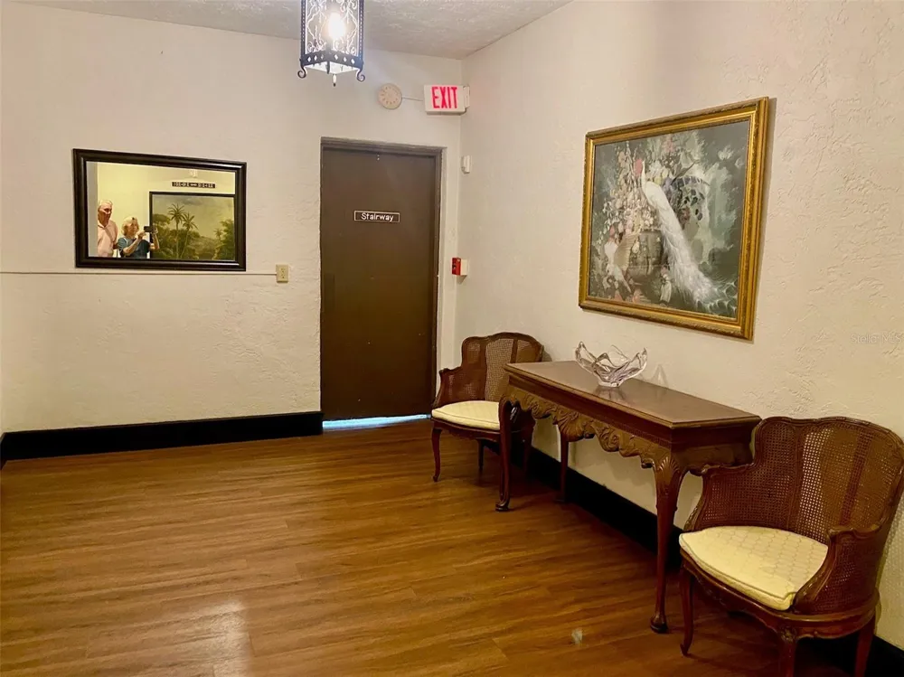 238 TAMPA AVENUE W #6B Venice, FL 34285