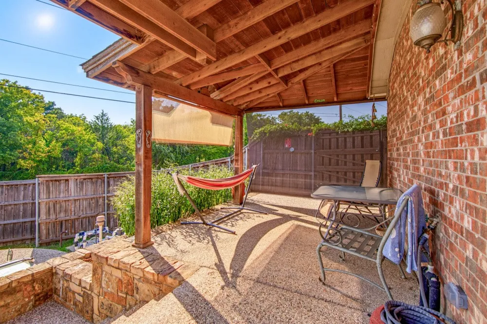 1400 Rancho Dominguez Road Corinth, TX 76210