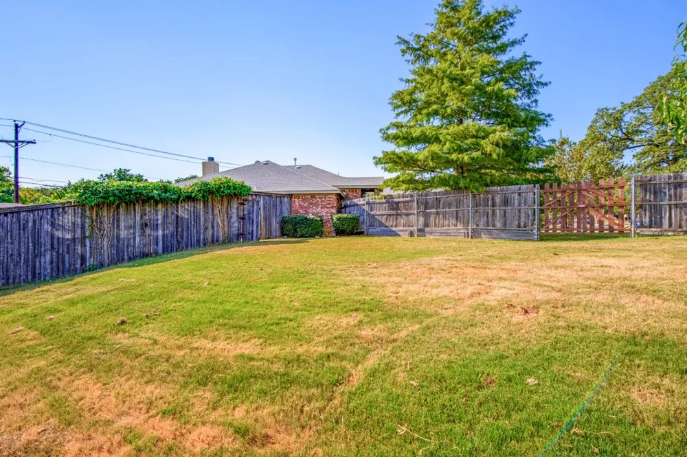 1400 Rancho Dominguez Road Corinth, TX 76210