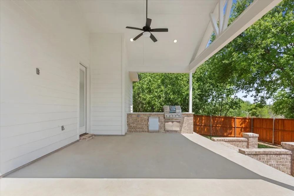 204 3rd Street Hillsboro, TX 76645
