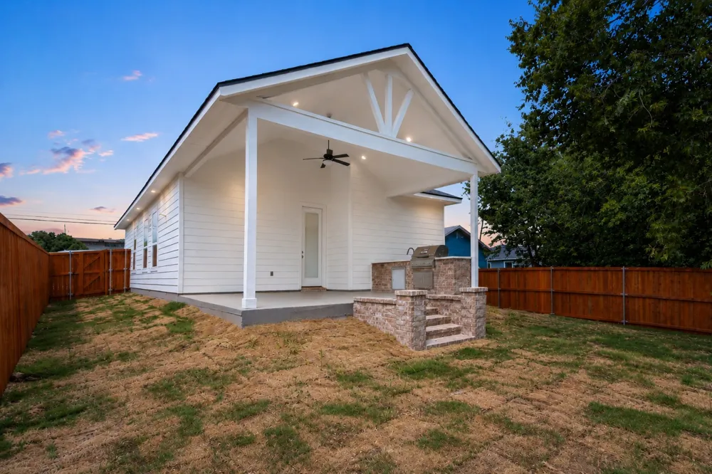 204 3rd Street Hillsboro, TX 76645