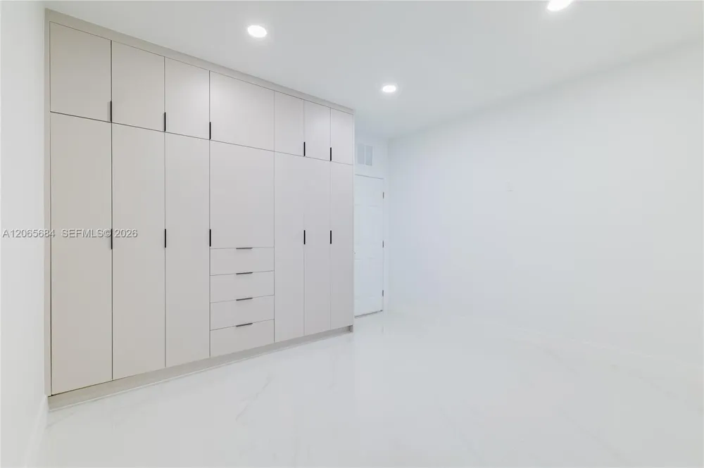 5261 SW 89th Ave Cooper City, FL 33328