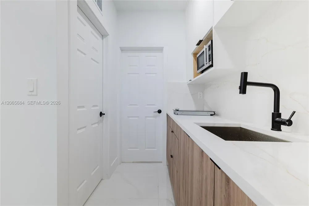 5261 SW 89th Ave Cooper City, FL 33328