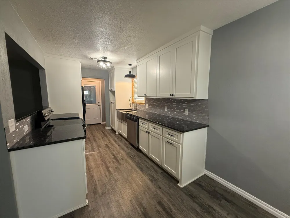 2000 Deer Run Circle Muskogee, OK 74403