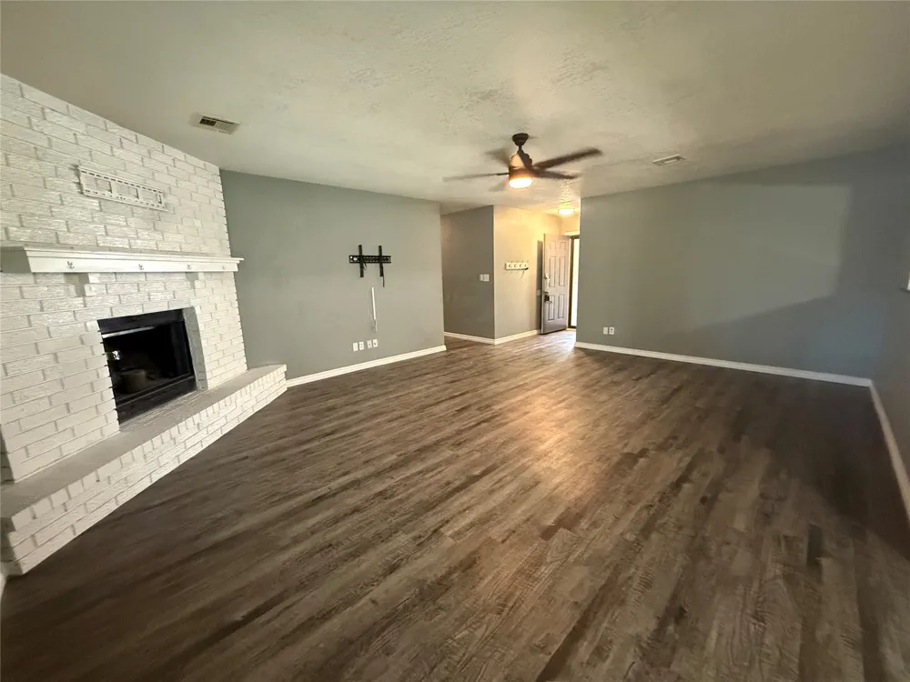 2000 Deer Run Circle Muskogee, OK 74403