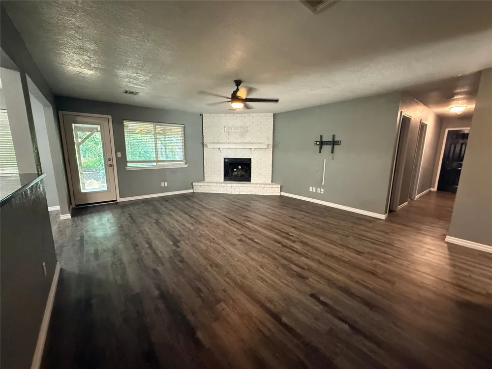 2000 Deer Run Circle Muskogee, OK 74403