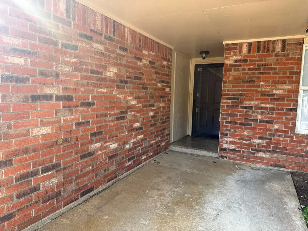 2000 Deer Run Circle Muskogee, OK 74403